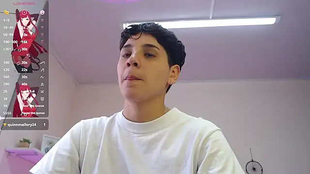 bad giirl  online show from 02/21/25, 07:32