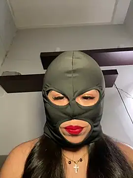 nenalayla online show from 12/19/24, 07:40