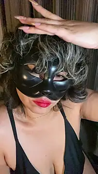 nenalayla online show from 12/17/25, 06:14