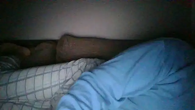 Snapshot of Anderrust chatting on 02/19/25, 10:20 Anderrust online show from 02/19/25, 10:20