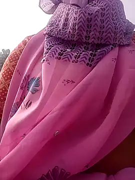 Snapshot of Lattika-Bhabhi chatting on 01/13/25, 09:41 Lattika-Bhabhi online show from 01/13/25, 09:41