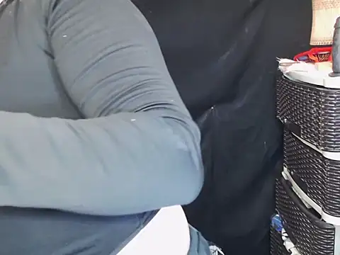 Snapshot of x12inchanaconda chatting on 03/26/26, 12:39 x12inchanaconda online show from 03/26/26, 12:39