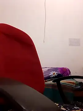 Snapshot of julia_joy chatting on 04/01/26, 12:00 julia joy online show from 04/01/26, 12:00