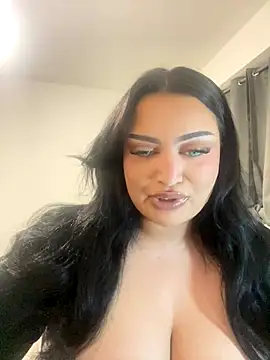 EmiliaPetrova online show from 10/18/25, 12:13