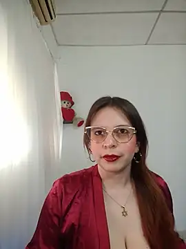 Snapshot of lorenitabella chatting on 05/27/26, 09:12 lorenitabella online show from 05/27/26, 09:12