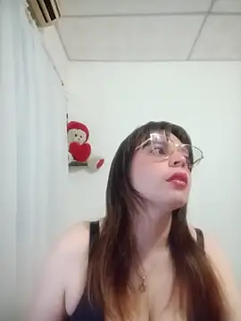 Snapshot of lorenitabella chatting on 07/14/26, 08:30 lorenitabella online show from 07/14/26, 08:30