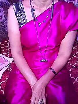 Snapshot of XBHUUME chatting on 04/09/26, 04:56 XBHUUME online show from 04/09/26, 04:56