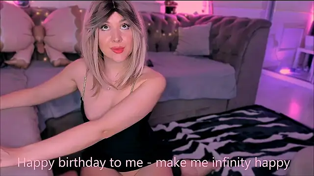 Snapshot of 2good2betrue chatting on 04/21/26, 08:55 2good2betrue online show from 04/21/26, 08:55