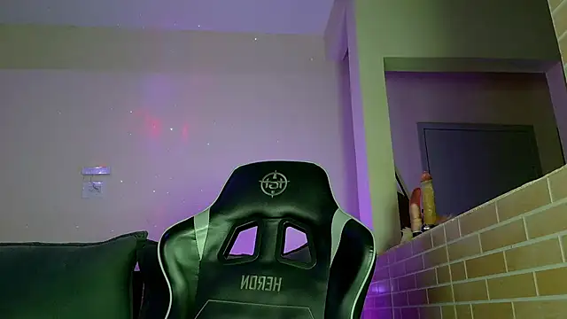 Snapshot of isa_hotwifee chatting on 10/26/25, 06:47 isa hotwifee online show from 10/26/25, 06:47