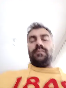 Snapshot of kevgir08 chatting on 11/08/25, 09:09 kevgir08 online show from 11/08/25, 09:09