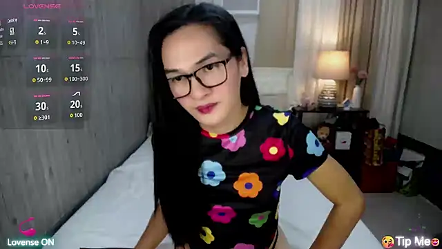 xAsianSweetHeart online show from 04/12/26, 11:43