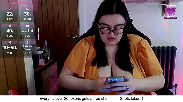 Rebecca Summer online show from 04/18/26, 04:11