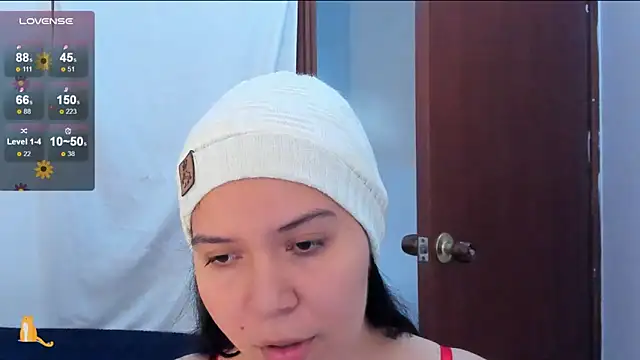 Snapshot of MatchedEyebrow chatting on 12/18/24, 09:18 MatchedEyebrow online show from 12/18/24, 09:18