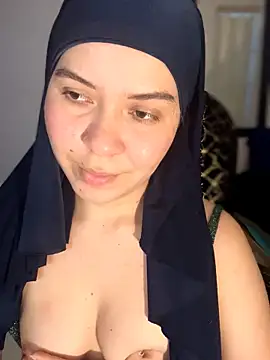 MatchedEyebrow online show from 03/25/26, 06:47