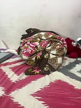 Snapshot of katrina_0143 chatting on 02/03/25, 05:35 katrina 0143 online show from 02/03/25, 05:35