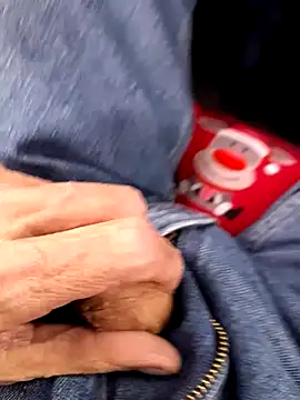 feet toes online show from 02/18/25, 12:49