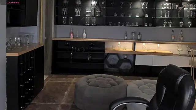 MadelineFox online show from 04/09/26, 09:47