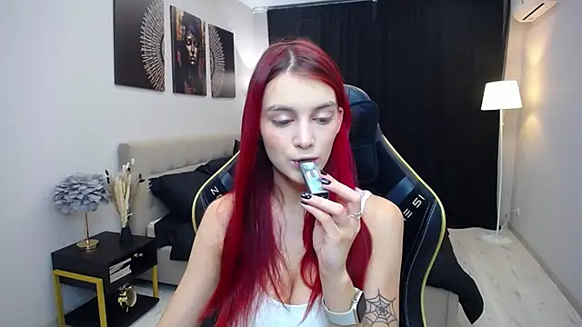 RedLipse online show from 12/01/25, 02:27