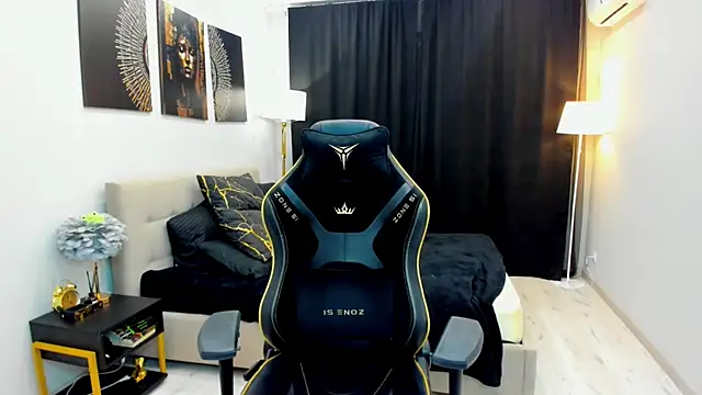 Snapshot of RedLipse chatting on 02/27/26, 03:39 RedLipse online show from 02/27/26, 03:39