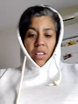 Molly newman6 online show from 02/03/25, 08:24