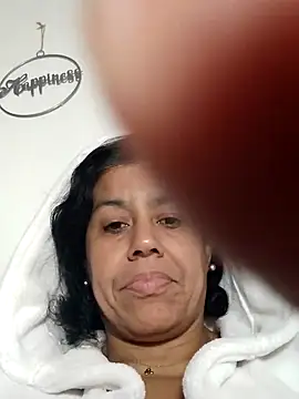 Molly newman6 online show from 11/24/25, 06:18