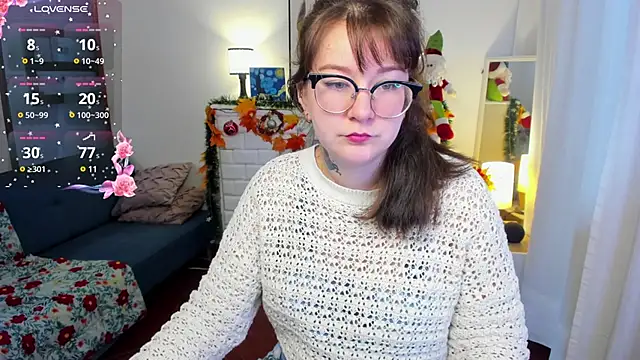 Snapshot of HunnyyLove chatting on 12/04/24, 03:32 HunnyyLove online show from 12/04/24, 03:32