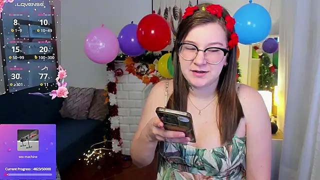 Snapshot of HunnyyLove chatting on 12/12/24, 04:10 HunnyyLove online show from 12/12/24, 04:10