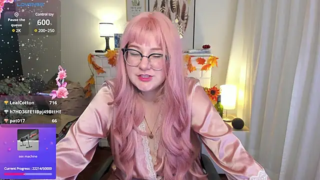 Snapshot of HunnyyLove chatting on 02/07/25, 11:45 HunnyyLove online show from 02/07/25, 11:45