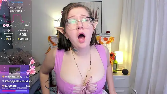 Snapshot of HunnyyLove chatting on 02/28/25, 09:12 HunnyyLove online show from 02/28/25, 09:12