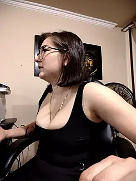 Snapshot of HunnyyLove chatting on 03/14/25, 09:54 HunnyyLove online show from 03/14/25, 09:54