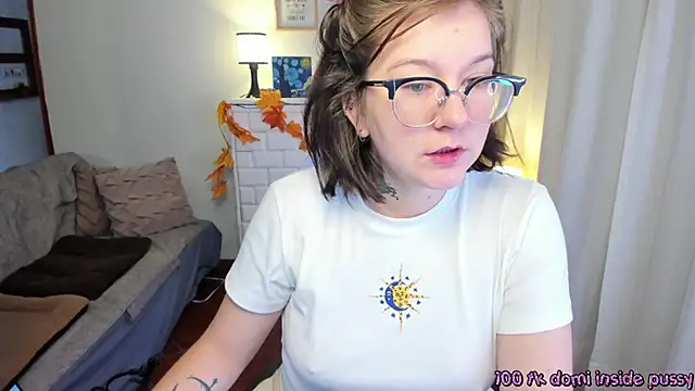 Snapshot of HunnyyLove chatting on 03/16/25, 12:44 HunnyyLove online show from 03/16/25, 12:44