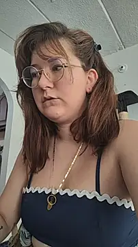 Snapshot of HunnyyLove chatting on 02/18/26, 03:19 HunnyyLove online show from 02/18/26, 03:19