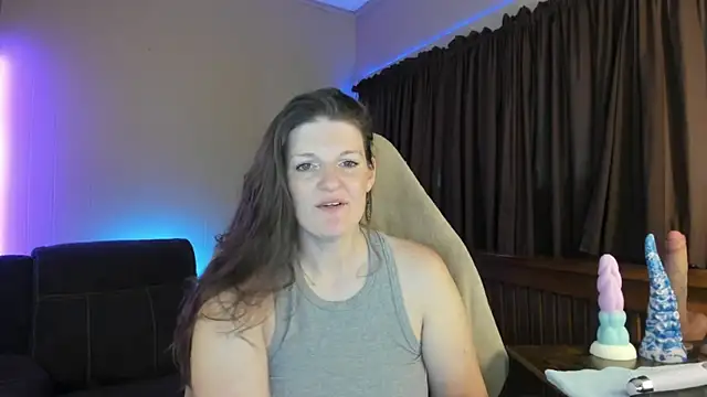 Kelly Carolina online show from 10/05/25, 12:14