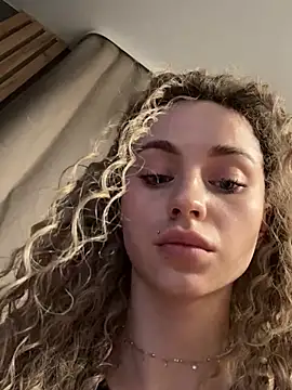 Camilla Railian online show from 01/26/25, 06:16