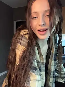 Camilla Railian online show from 03/07/25, 06:54