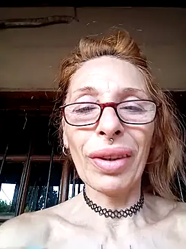 FrozenWaffle online show from 02/13/25, 10:33