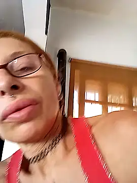 FrozenWaffle online show from 02/17/25, 08:36