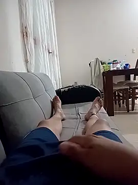 Snapshot of ayalacas chatting on 10/04/25, 03:15 ayalacas online show from 10/04/25, 03:15