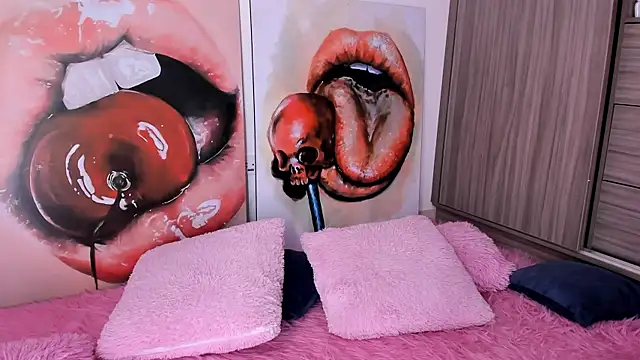 sofiaa snoww online show from 12/27/24, 09:54