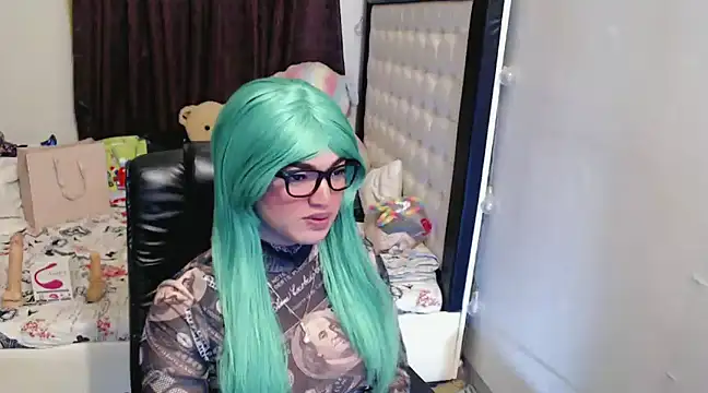 Snapshot of Goddess_Sarah chatting on 12/27/24, 06:10 Goddess Sarah online show from 12/27/24, 06:10