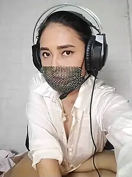  Shimmerlyn  online show from 03/02/25, 05:14