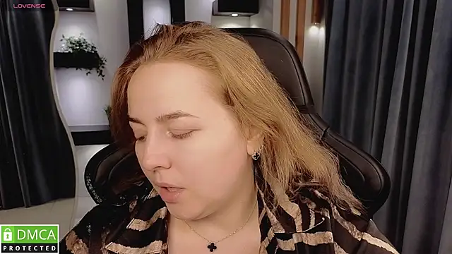 Mira Mermayd online show from 11/23/25, 01:27