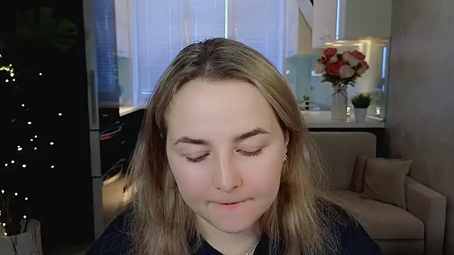 Snapshot of Mira_Mermayd chatting on 03/15/26, 01:11 Mira Mermayd online show from 03/15/26, 01:11