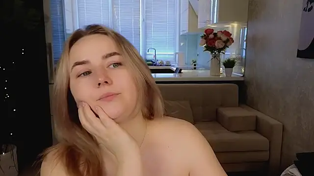 Snapshot of Mira_Mermayd chatting on 03/27/26, 01:22 Mira Mermayd online show from 03/27/26, 01:22