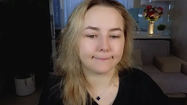 Snapshot of Mira_Mermayd chatting on 04/12/26, 01:32 Mira Mermayd online show from 04/12/26, 01:32