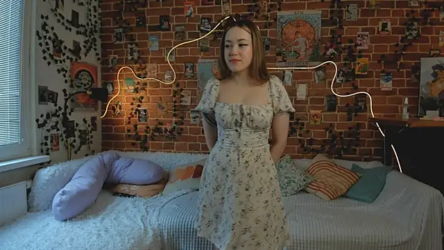 yamy yamy yamy online show from 02/18/25, 11:44