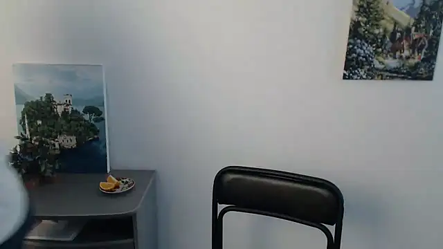 Snapshot of Sexy_MargoX_ chatting on 04/15/26, 08:10 Sexy MargoX online show from 04/15/26, 08:10