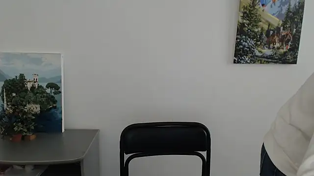 Snapshot of Sexy_MargoX_ chatting on 04/22/26, 03:35 Sexy MargoX online show from 04/22/26, 03:35