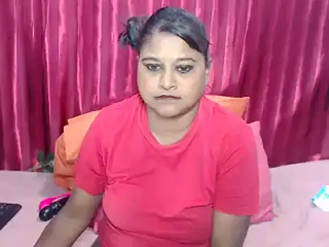 Snapshot of indian_glitter chatting on 01/07/26, 06:43 indian glitter online show from 01/07/26, 06:43