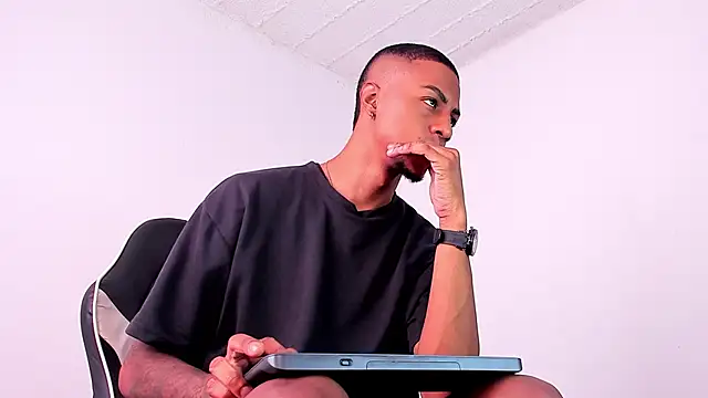 YeremiBrowm online show from 02/19/25, 07:16